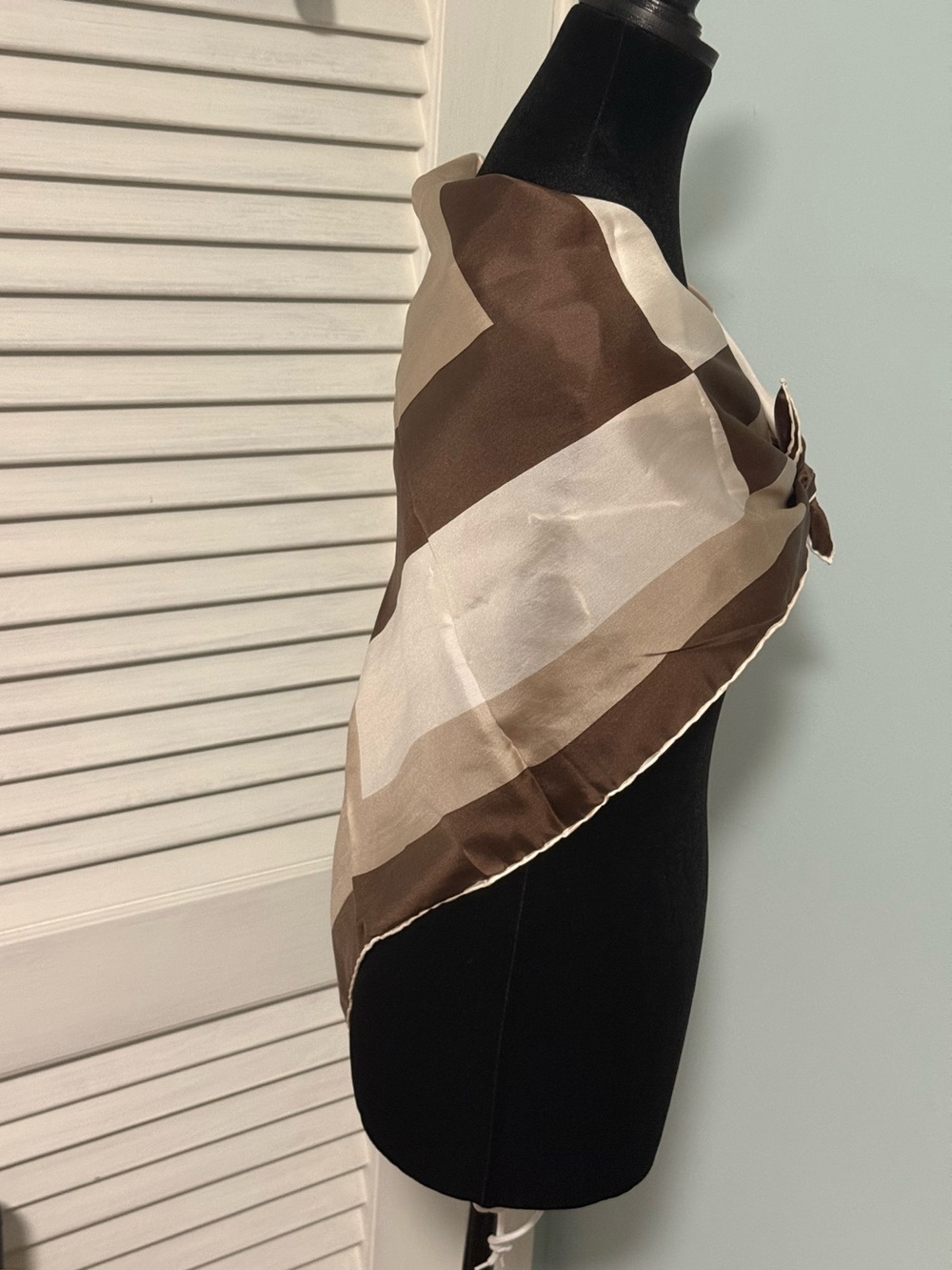 Valentino Silk Brown and Cream Geometric Scarf/Wrap! - Picture 2 of 6